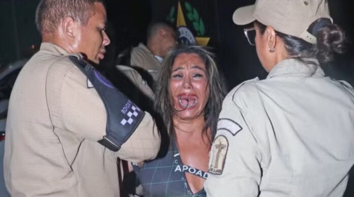 Notícias do Amazonas – Mulher é detida por morder foliões em camarote na Sapucaí