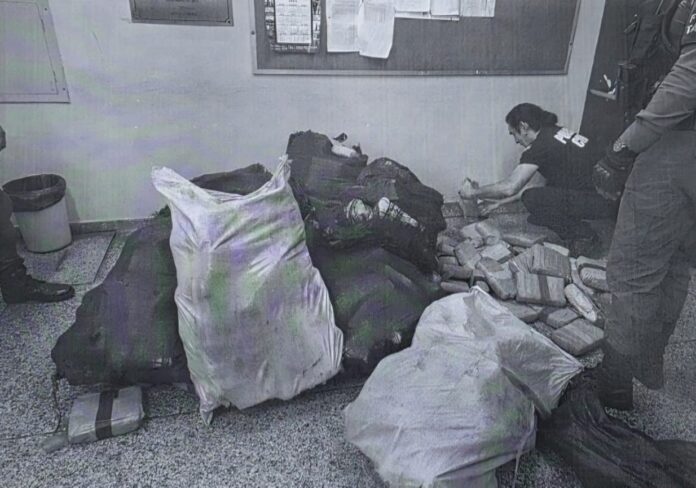 Notícias do Amazonas – Homem é detido por armazenar 368 quilos de maconha na Compensa