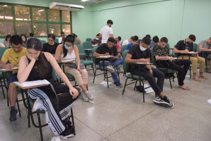 Notícias do Amazonas – Inscrições para AprovENS/UEA se estendem até terça-feira (28)