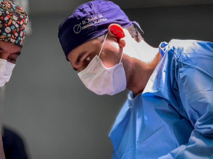 Notícias do Amazonas – Cuidados e Riscos dos Implantes Mamários: O Que Saber