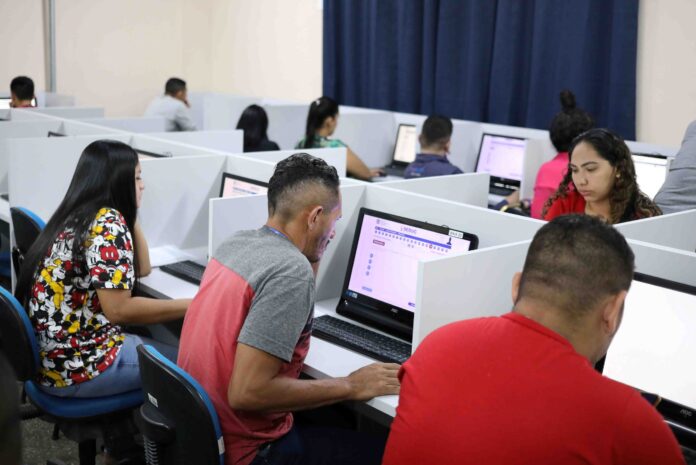 Notícias do Amazonas – EJA em Manaus: 6,5 mil vagas para Exame Supletivo Eletrônico