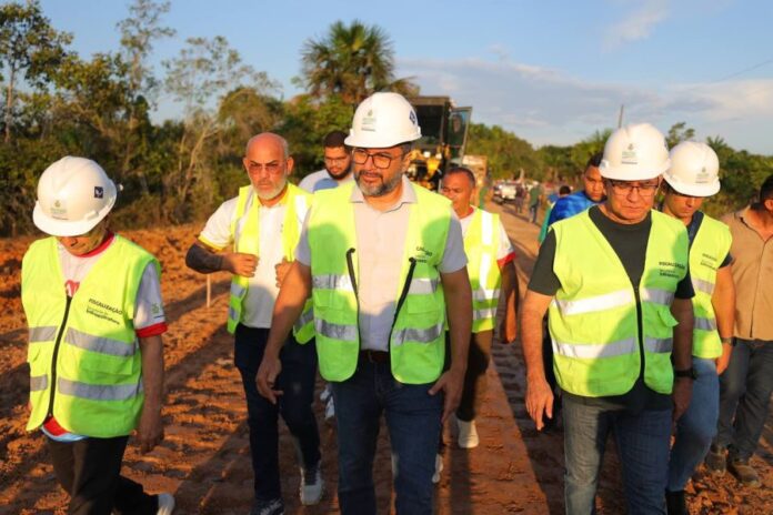 Notícias do Amazonas – Wilson Lima celebra 114 anos de Carauari com convênio viário