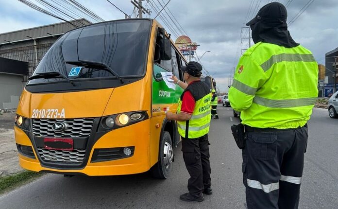 Notícias do Amazonas – Blitz “Transporte Legal” apreende veículos na Zona Leste