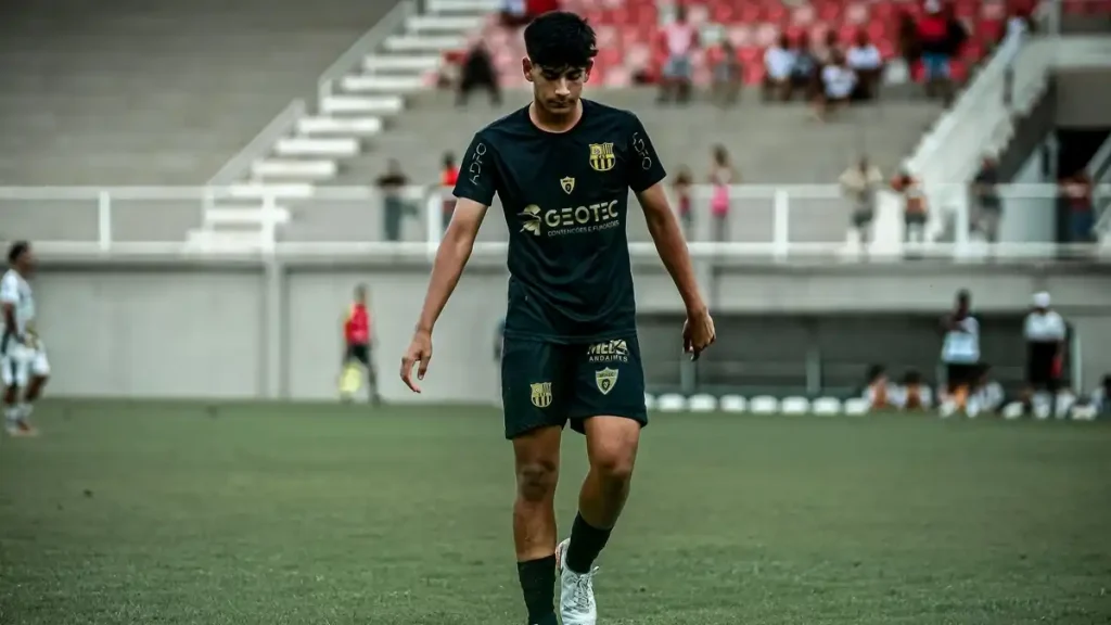 Kevin Krauss com apenas 17 anos é considerado joia rara para 2026