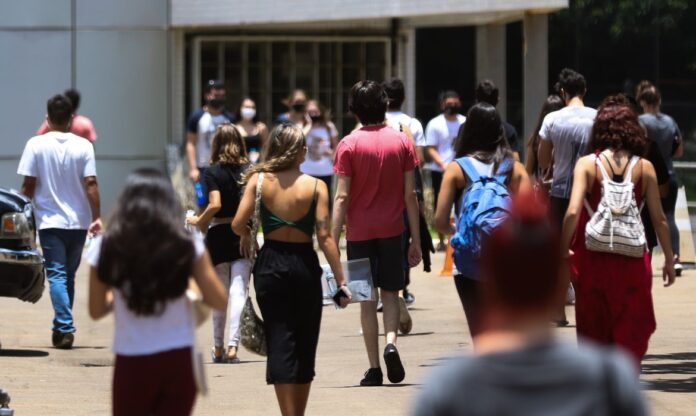 Notícias do Amazonas – Estudantes de faculdades privadas podem se inscrever no Fies