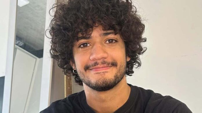 Notícias do Amazonas – Ex-BBB Gabriel Santana surpreendido por policiais armados