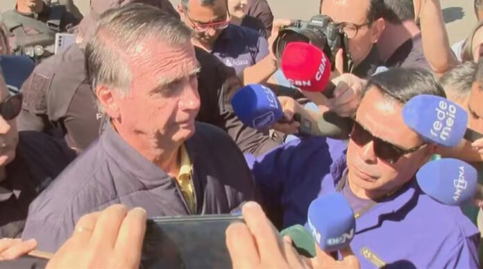 Notícias do Amazonas – Bolsonaro classifica uso de tornozeleira como humilhação e nega fuga
