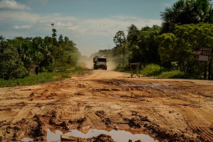 Notícias do Amazonas – Dnit proíbe tráfego de veículos pesados na BR-319