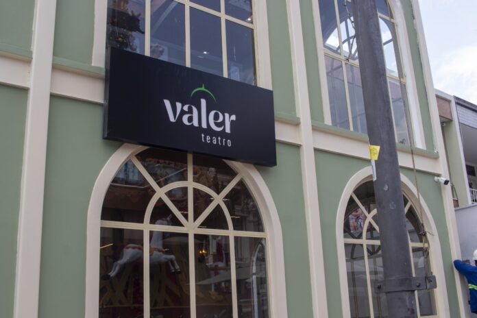 Notícias do Amazonas – Valer Teatro traz inovação com livraria e centro cultural em Manaus