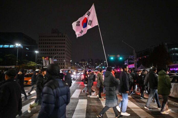 Coreia do Sul – Presidente declara Lei Marcial em resposta a ameaças internas