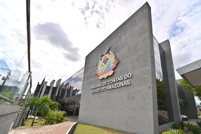 Notícias do Amazonas – TCE-AM suspende seletivo e provas da UEA por descumprimento
