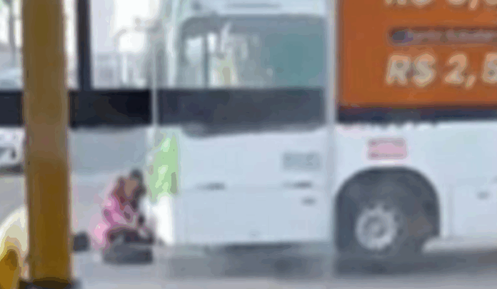 Notícias do Amazonas – Motociclista é hospitalizado após colisão com ônibus em Manaus