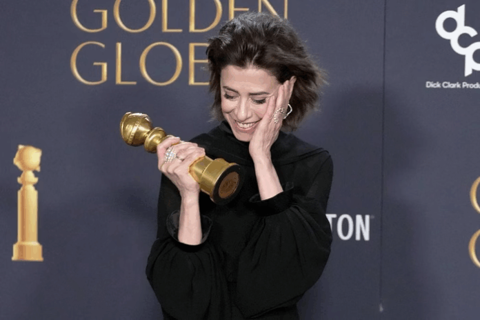 Fernanda Torres celebra Globo de Ouro e destaca orgulho do cinema brasileiro
