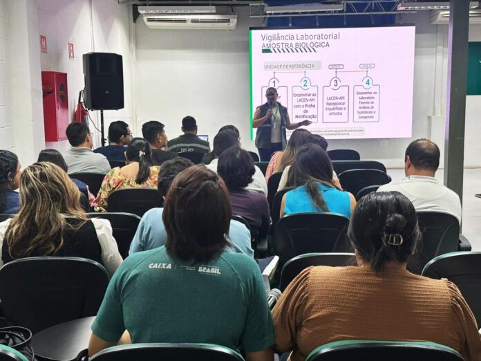 FVS-RCP_ReuniaoSobreNotificacaodeMetanol_Foto_MairaPessoa_1.jpeg Notícias do Amazonas – SES-AM intensifica vigilância contra intoxicação por metanol