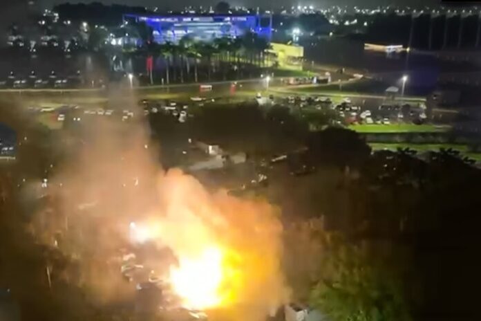 WhatsApp-Image-2024-11-14-at-08.31.04.jpeg Notícias do Amazonas – Explosões em frente ao STF resultam em morte e investigação da PF