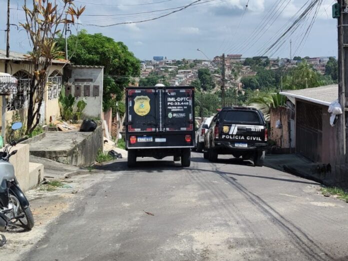 Notícias do Amazonas – Corpo de mulher com hematomas é achado em garagem na Zona Norte