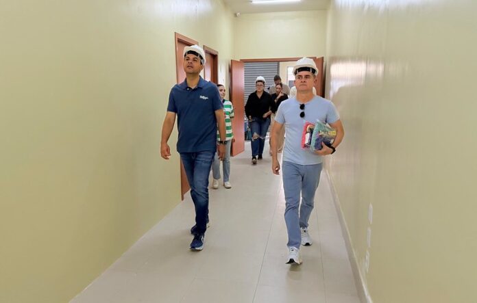 david-2.jpg Notícias do Amazonas – Prefeito David Almeida inspeciona obras de acolhimento social em Manaus