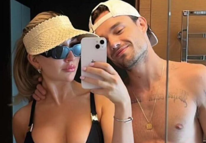 liam-1d-e1729117221415.jpeg Liam Payne compartilha selfie com namorada antes de tragédia em Buenos Aires