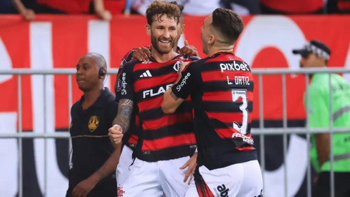 Flamengo busca garantir classificação à final da Libertadores contra Racing