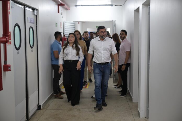 Notícias do Amazonas – Joana Darc assume Sepet e inaugura Hospital Veterinário inédito