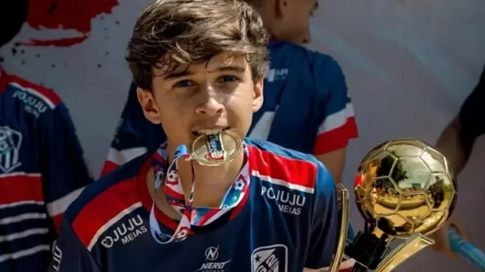 Atleta de 14 anos falece após mal-estar em jogo de futebol em Goiânia