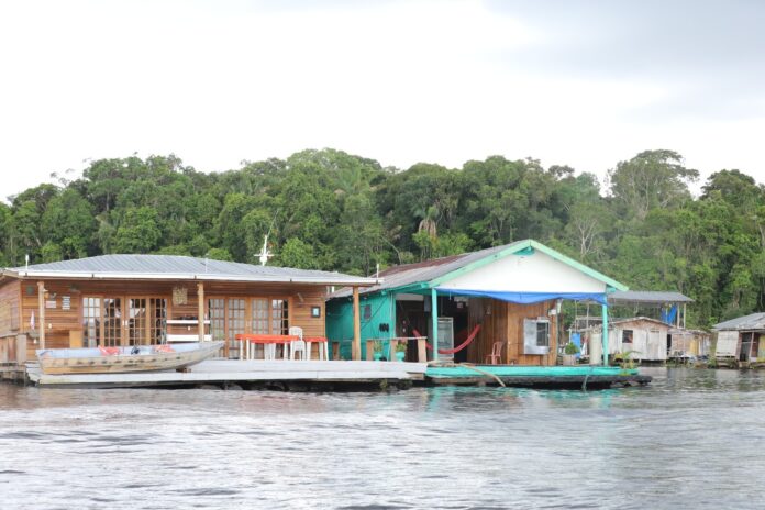 Notícias do Amazonas – DPE-AM e MPAM sugerem cronograma para retirada de flutuantes