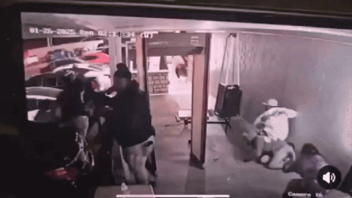 Segurança armado impede massacre em boate de Chattanooga, EUA