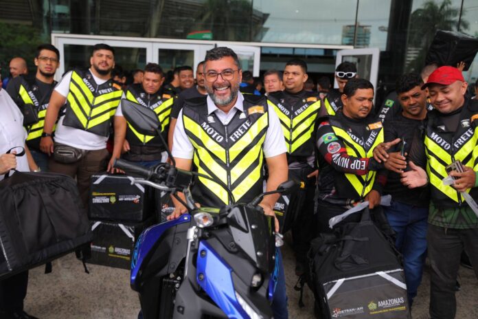 Notícias do Amazonas – Wilson Lima valoriza motofretistas com kits e cursos EaD