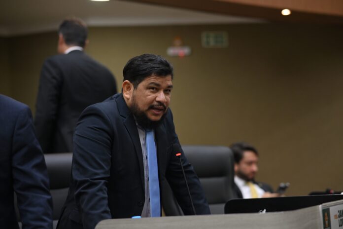 Notícias do Amazonas – Vereador Rosinaldo Bual detido por esquema de rachadinha