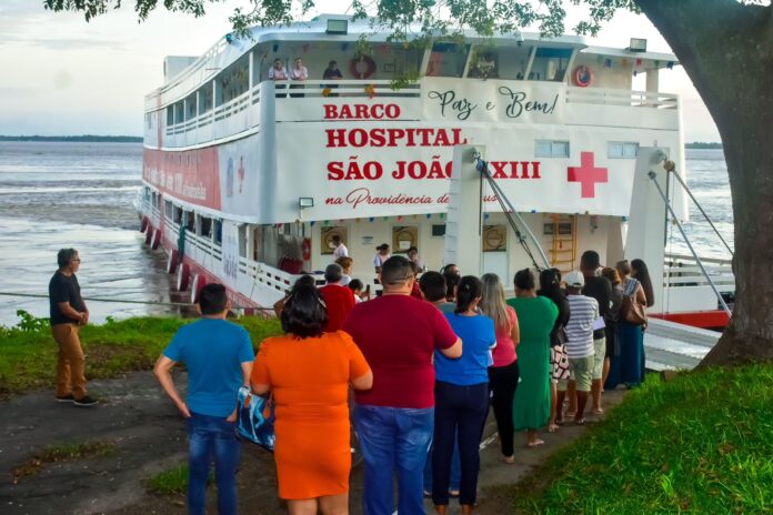 Notícias do Amazonas – Comitiva do Ministério da Saúde reconhece Barco Hospital em Manaus