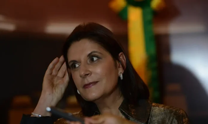 Notícias do Amazonas – Maria Elizabeth Rocha é a primeira mulher a presidir o STM