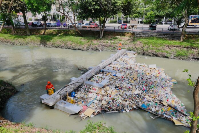 Notícias do Amazonas – Prefeito David Almeida destaca ecobarreiras na COP30