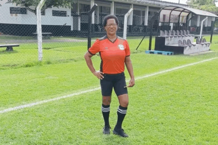 Árbitra de futebol falece após colapso em partida em Itanhaém, SP