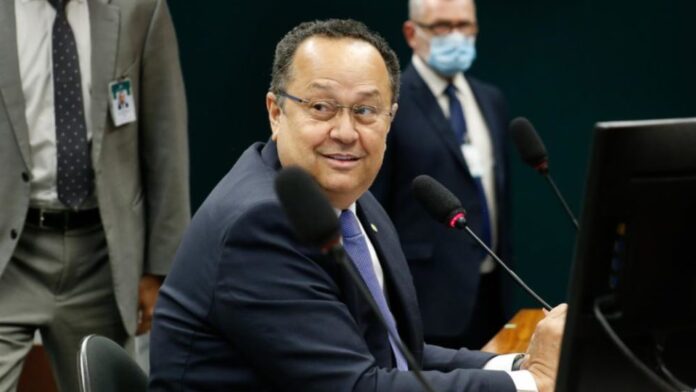 Notícias do Amazonas – Silas Câmara defende legalidade de contratos citados na CPMI