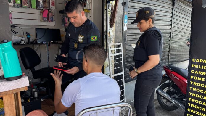 Notícias do Amazonas – Ação policial resulta em apreensão de celulares e moto irregular em Manoa