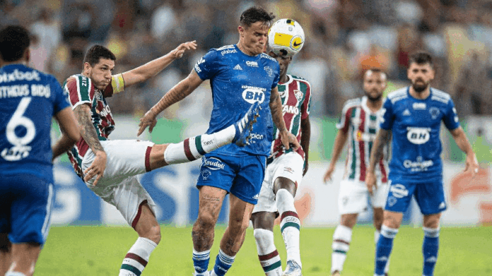 Cruzeiro e Fluminense duelam no Mineirão em busca de vitórias na Série A