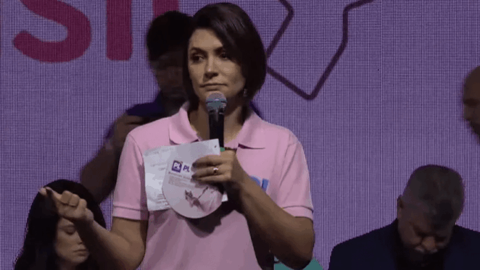 Michelle Bolsonaro denuncia STF e afirma que Congresso se submete ao Judiciário