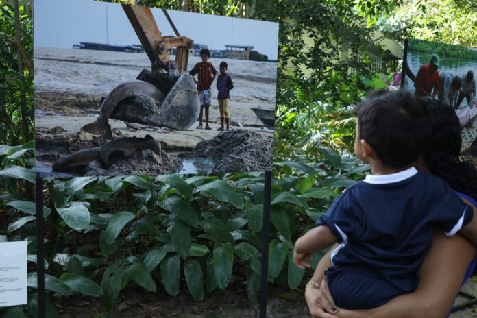 Notícias do Amazonas – Exposição revela os efeitos da seca severa no Médio Solimões
