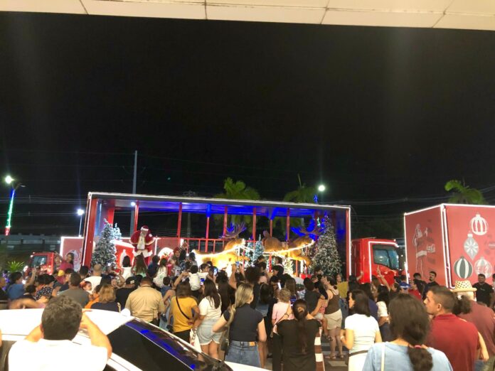 Notícias do Amazonas – Caravana de Natal da Coca-Cola ilumina Ponta Negra neste sábado