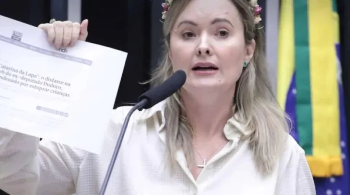 Notícias do Amazonas – Deputada luta para preservar o dinheiro físico contra o Drex