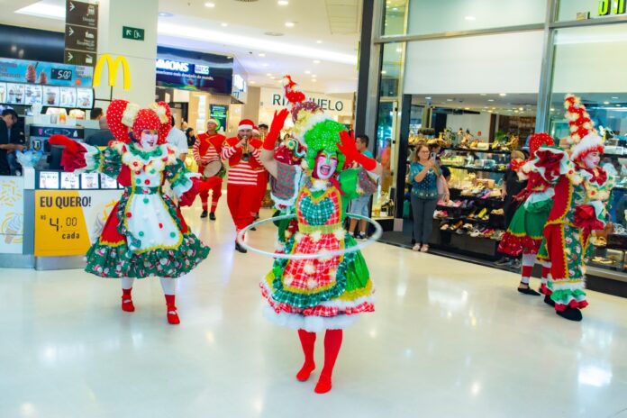 Notícias do Amazonas – Paradas Natalinas trazem magia à Black Friday em Manaus