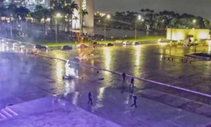 Notícias do Amazonas – Homem detona explosivo em frente ao STF na quarta-feira