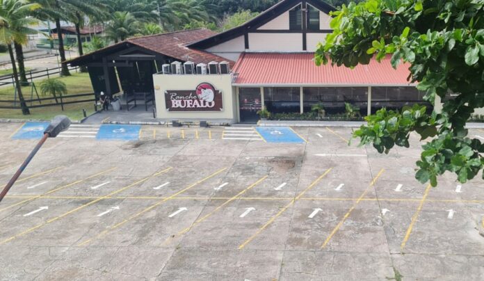 Notícias do Amazonas – ‘Sambinha’ traz samba e gastronomia aos domingos em Manaus