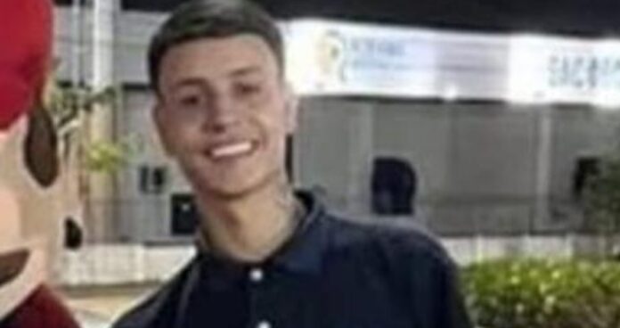 Jovem é espancado até a morte em praça de alimentação na Zona Norte de Manaus