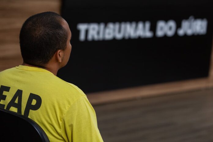 Padrasto é condenado a 18 anos de prisão por matar criança autista em Manaus