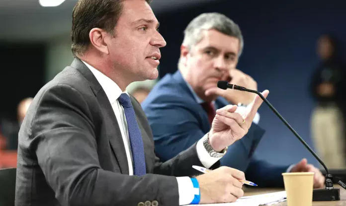 STF ordena prisão de Alexandre Ramagem após vídeo em Miami