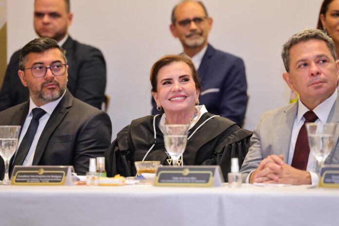 Notícias do Amazonas – Yara Lins assume novo biênio no TCE-AM com foco em agilidade