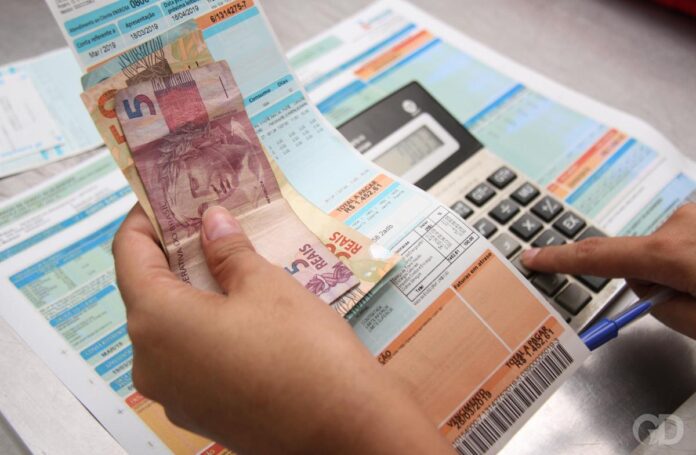 Notícias do Amazonas – Bandeira vermelha 2 eleva custo da energia em setembro