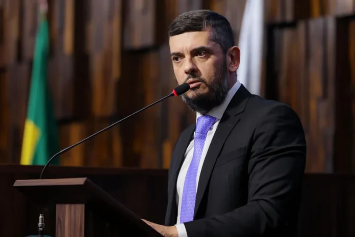 Notícias do Amazonas – Presidente da Alerj, Rodrigo Bacellar, detido por vazamentos ao CV