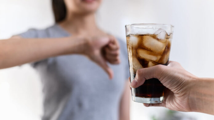 Benefícios surpreendentes para a saúde ao eliminar refrigerantes da dieta